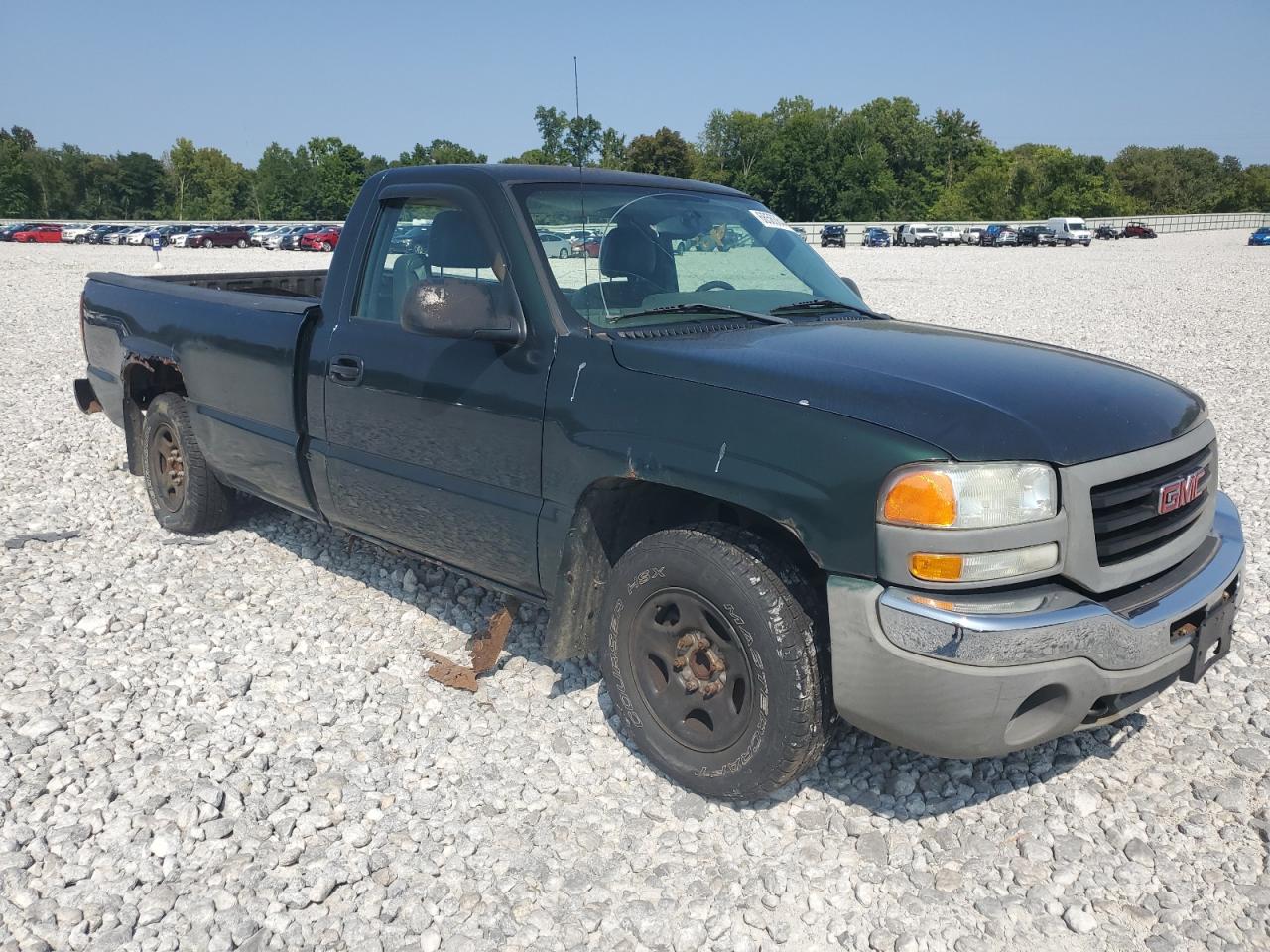 2004 GMC Sierra - Image 4