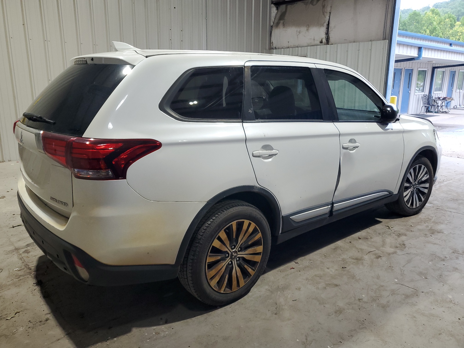 2019 Mitsubishi Outlander Se vin: JA4AZ3A35KZ004767