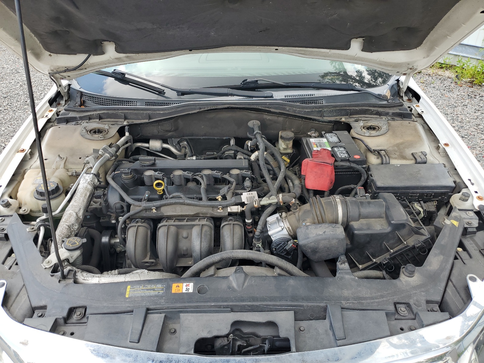 3FAHP0HA8BR137532 2011 Ford Fusion Se