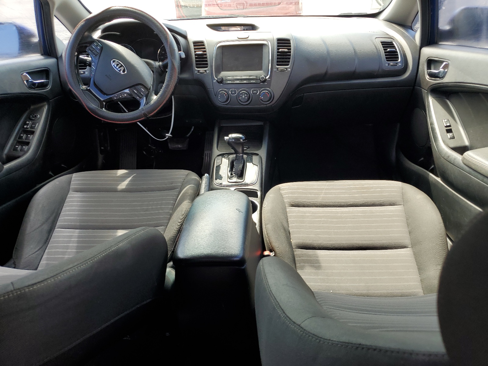 3KPFL4A70HE018702 2017 Kia Forte Lx