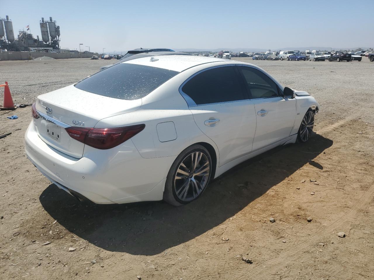 VIN JN1EV7AR8JM434743 2018 INFINITI Q50 no.3