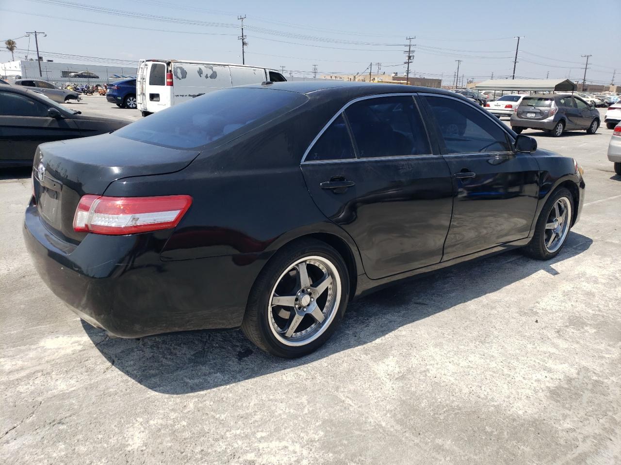 2011 Toyota Camry - Image 3