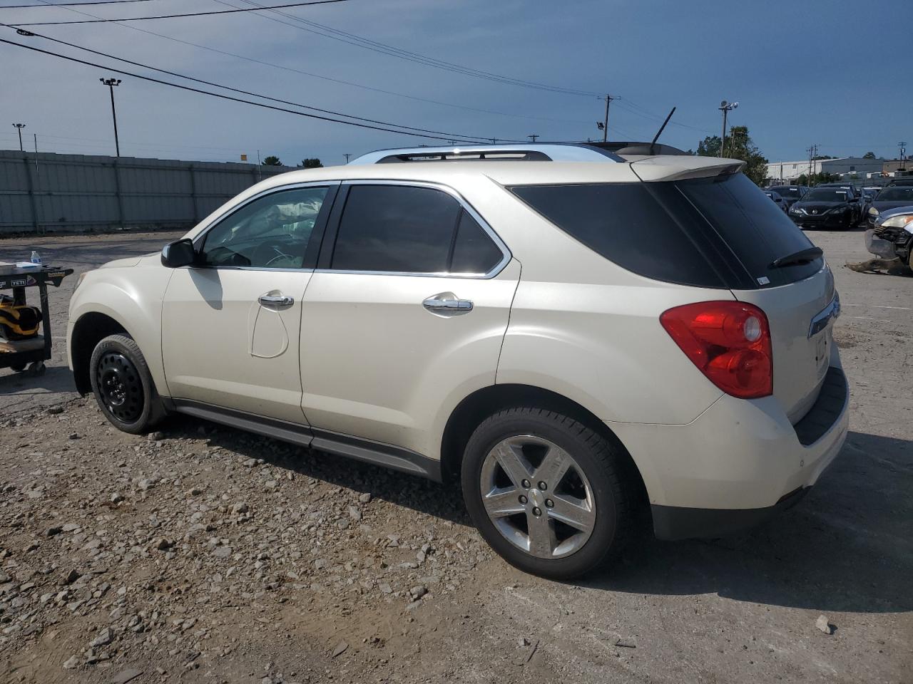 1GNALDEK9FZ138628 2015 CHEVROLET EQUINOX - Image 2