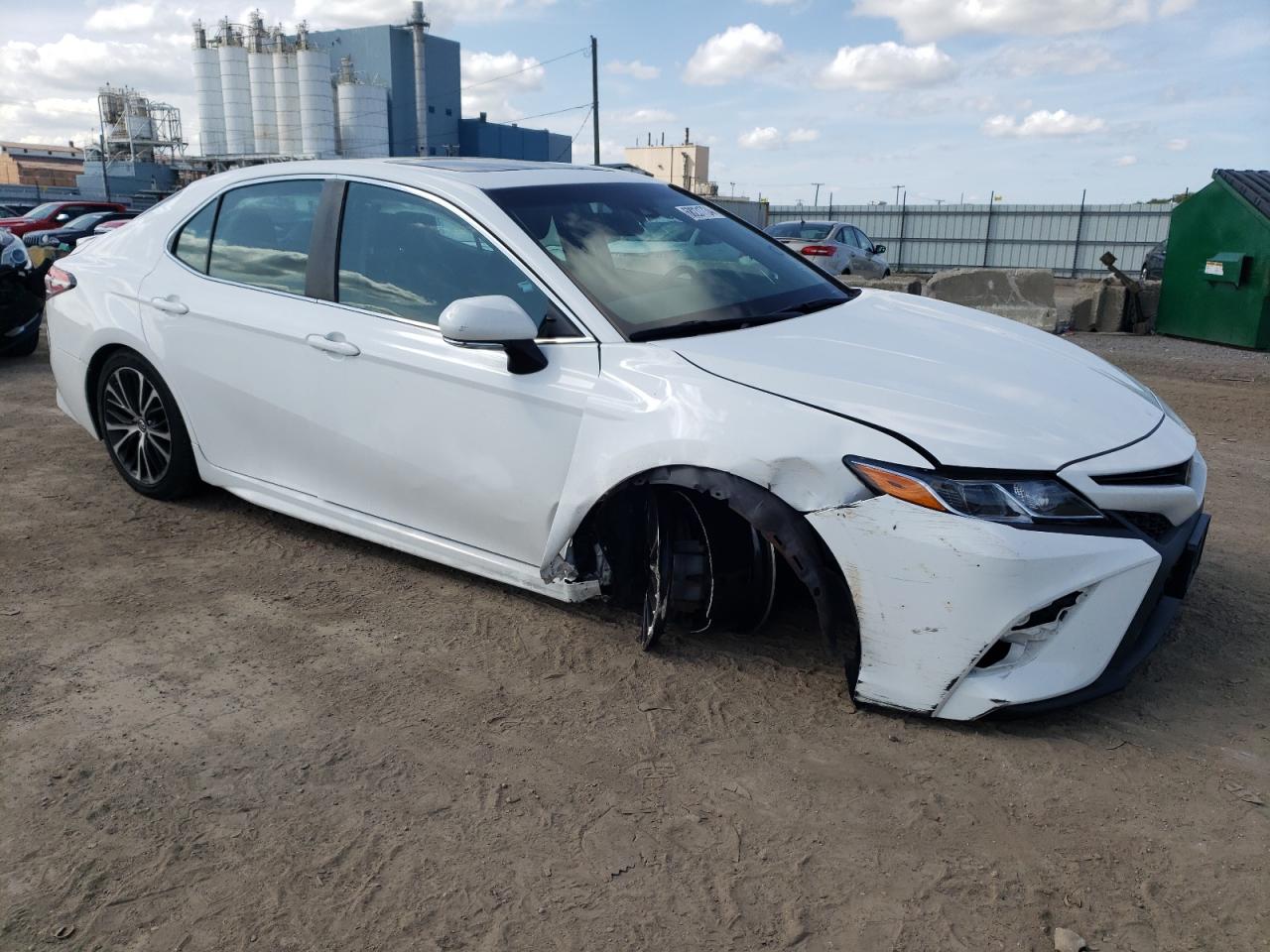 VIN 4T1B11HK6JU129500 2018 TOYOTA CAMRY no.4