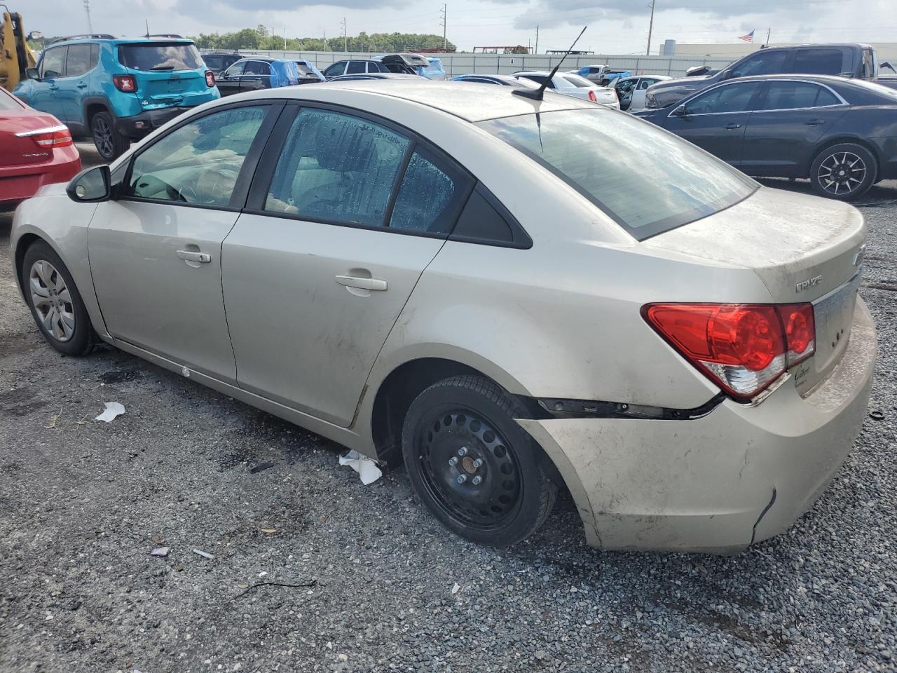 2014 Chevrolet Cruze - Image 2