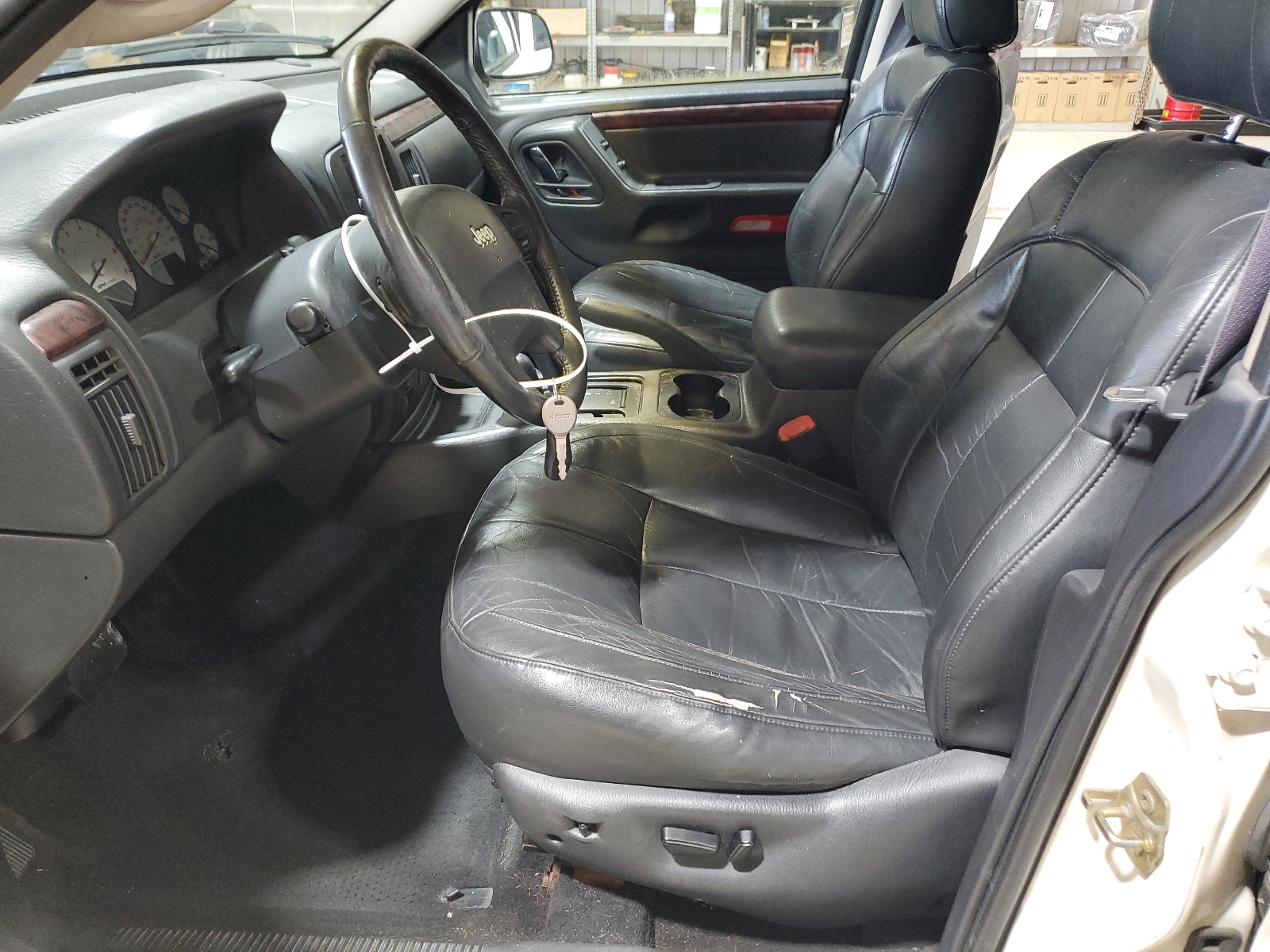 1J4GW58N72C152119 2002 Jeep Grand Cherokee Limited