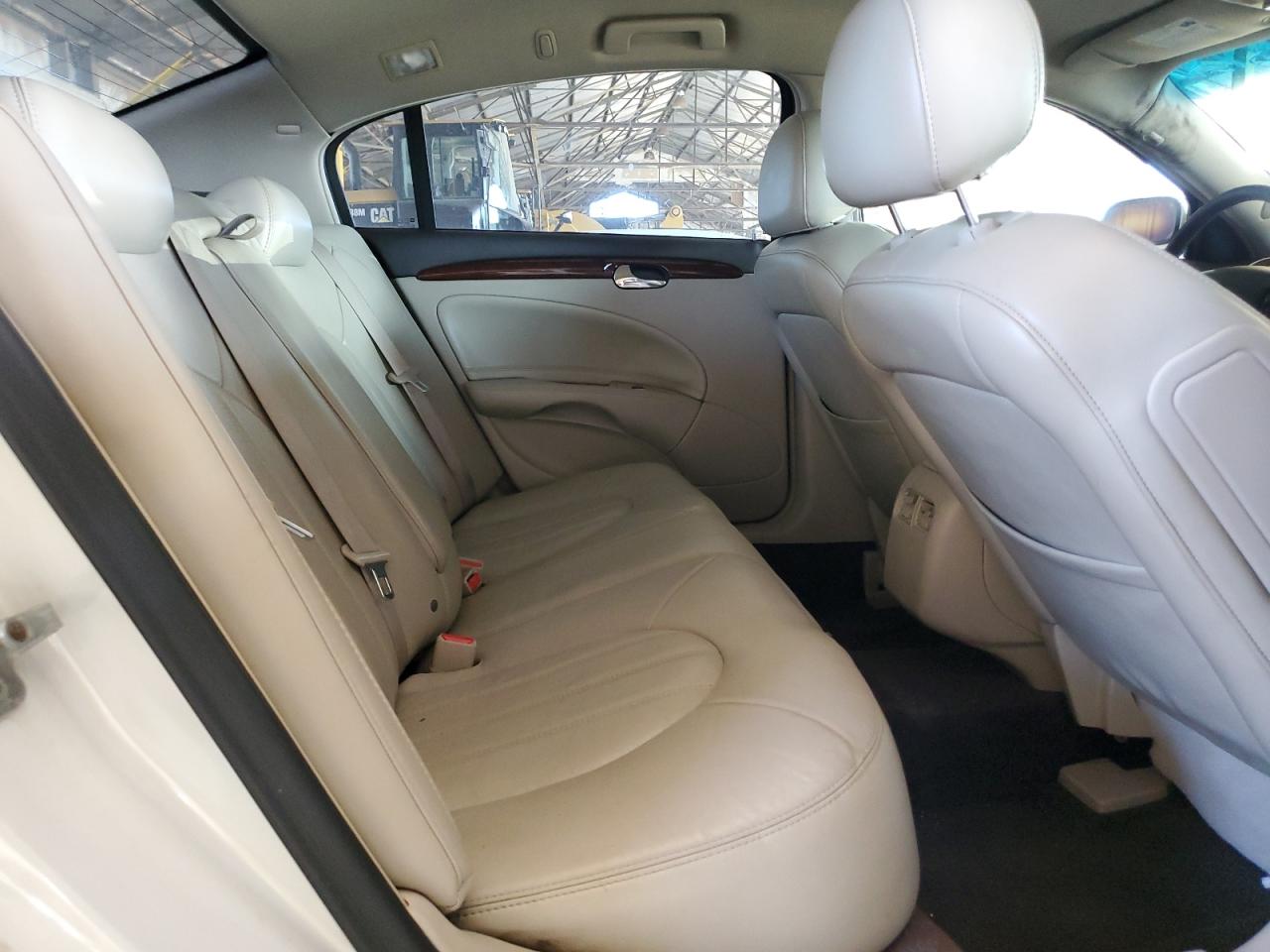2007 Buick Lucerne - Image 10