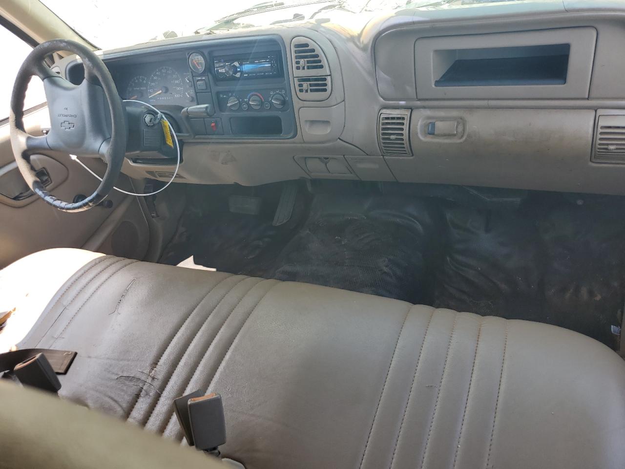 2000 Chevrolet Gmt-400 C3500 VIN: 1GCGC33R1YF482312 Lot: 64755014