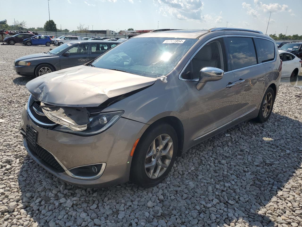 2C4RC1GG9HR536762 2017 CHRYSLER PACIFICA - Image 1