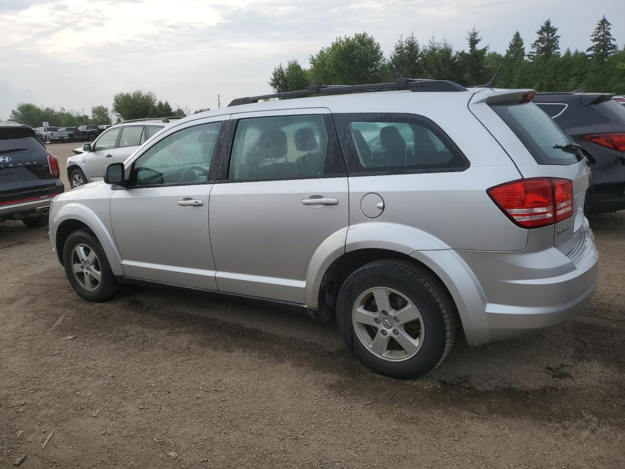2010 Dodge Journey - Image 2