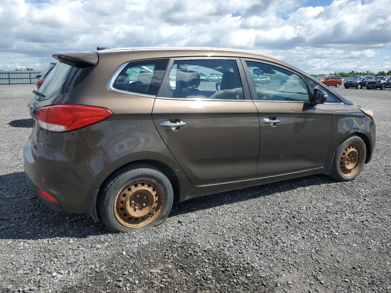 2014 Kia Rondo VIN: KNAHU8A30E7045644 Lot: 65417394