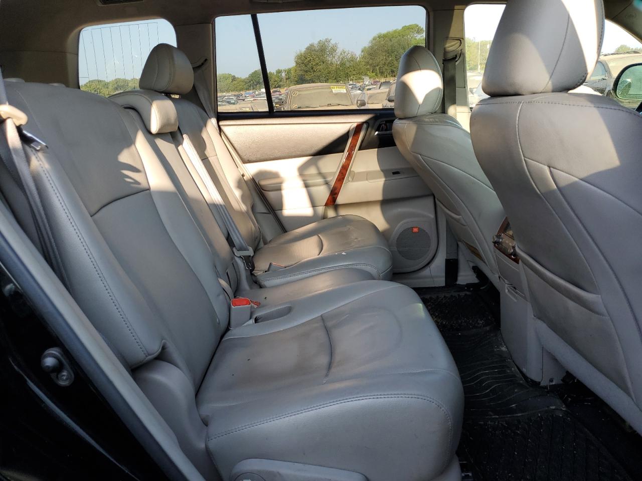 2012 Toyota Highlander - Image 11