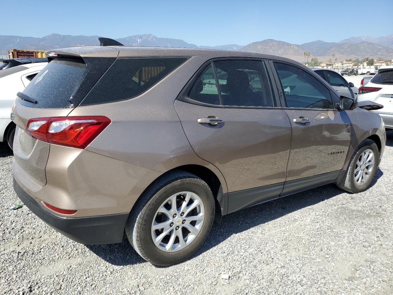2019 Chevrolet Equinox - Image 3
