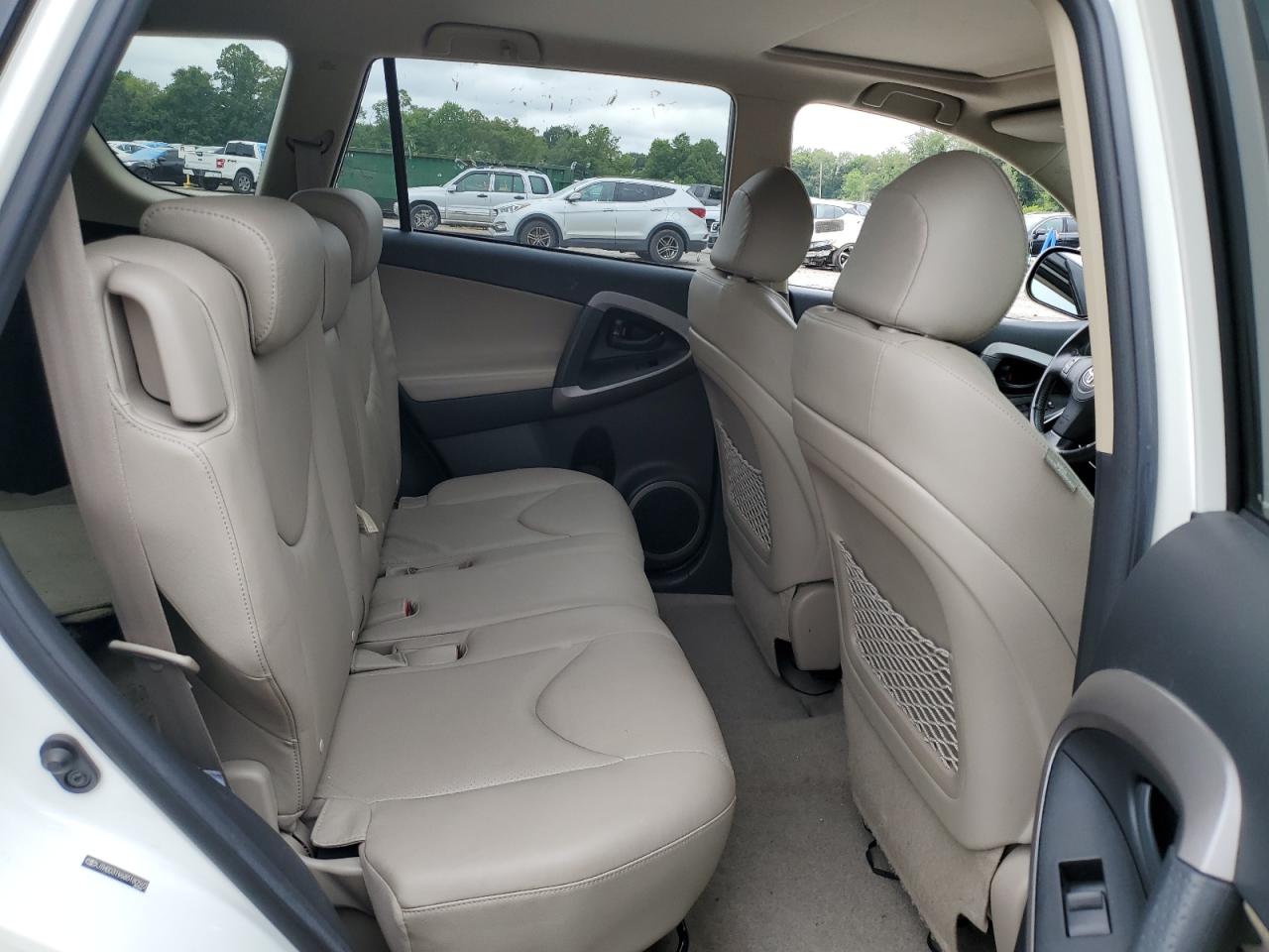 2008 Toyota Rav4 Limited VIN: JTMBD31V685180592 Lot: 66457684