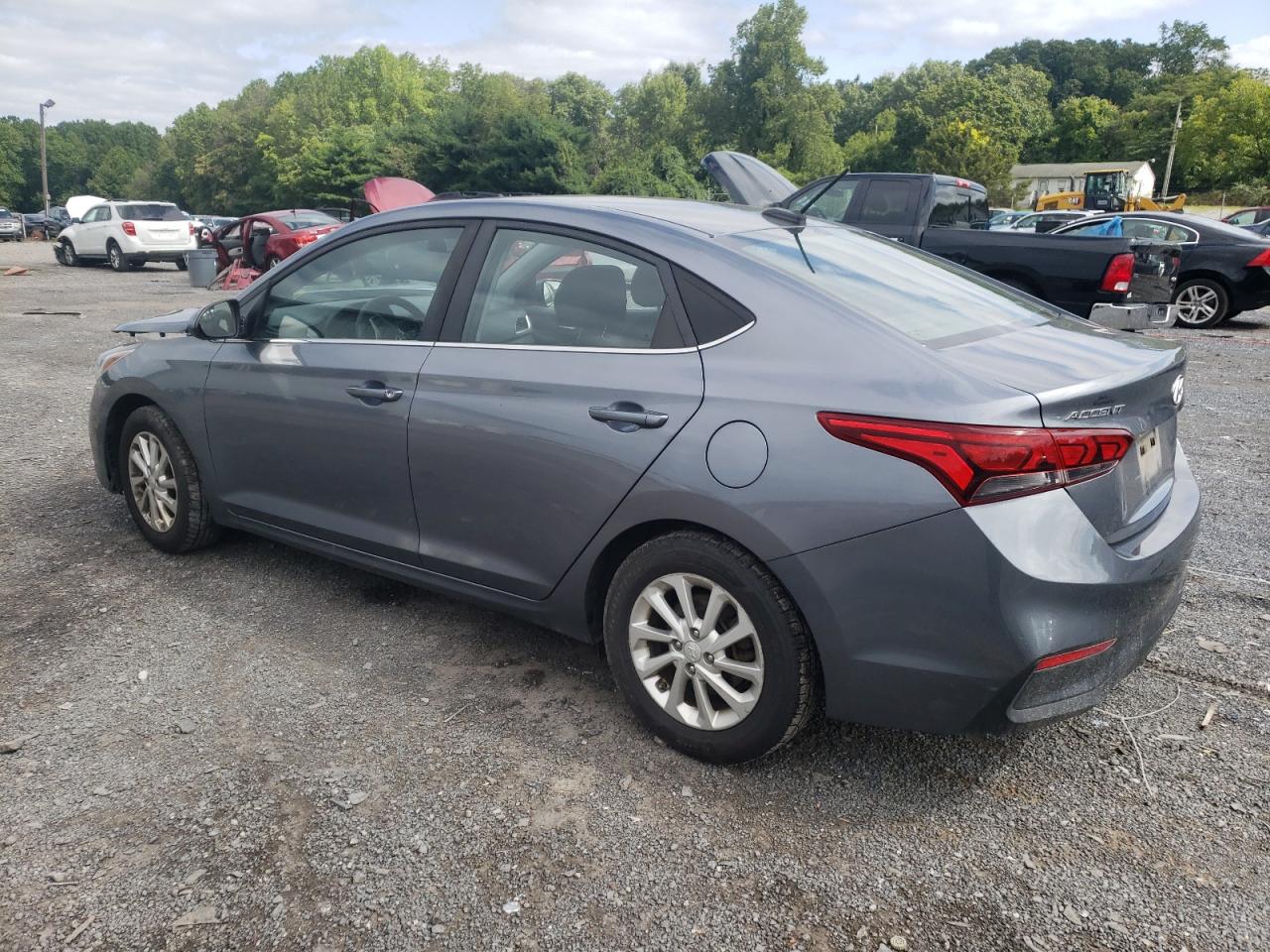 3KPC24A37KE044806 2019 HYUNDAI ACCENT - Image 2