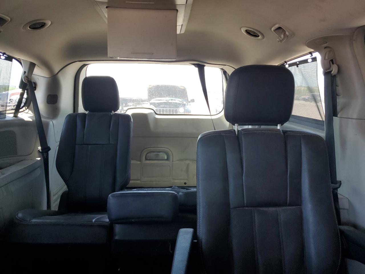 2011 Chrysler Town & Country Touring L VIN: 2A4RR8DG1BR746494 Lot: 66250454