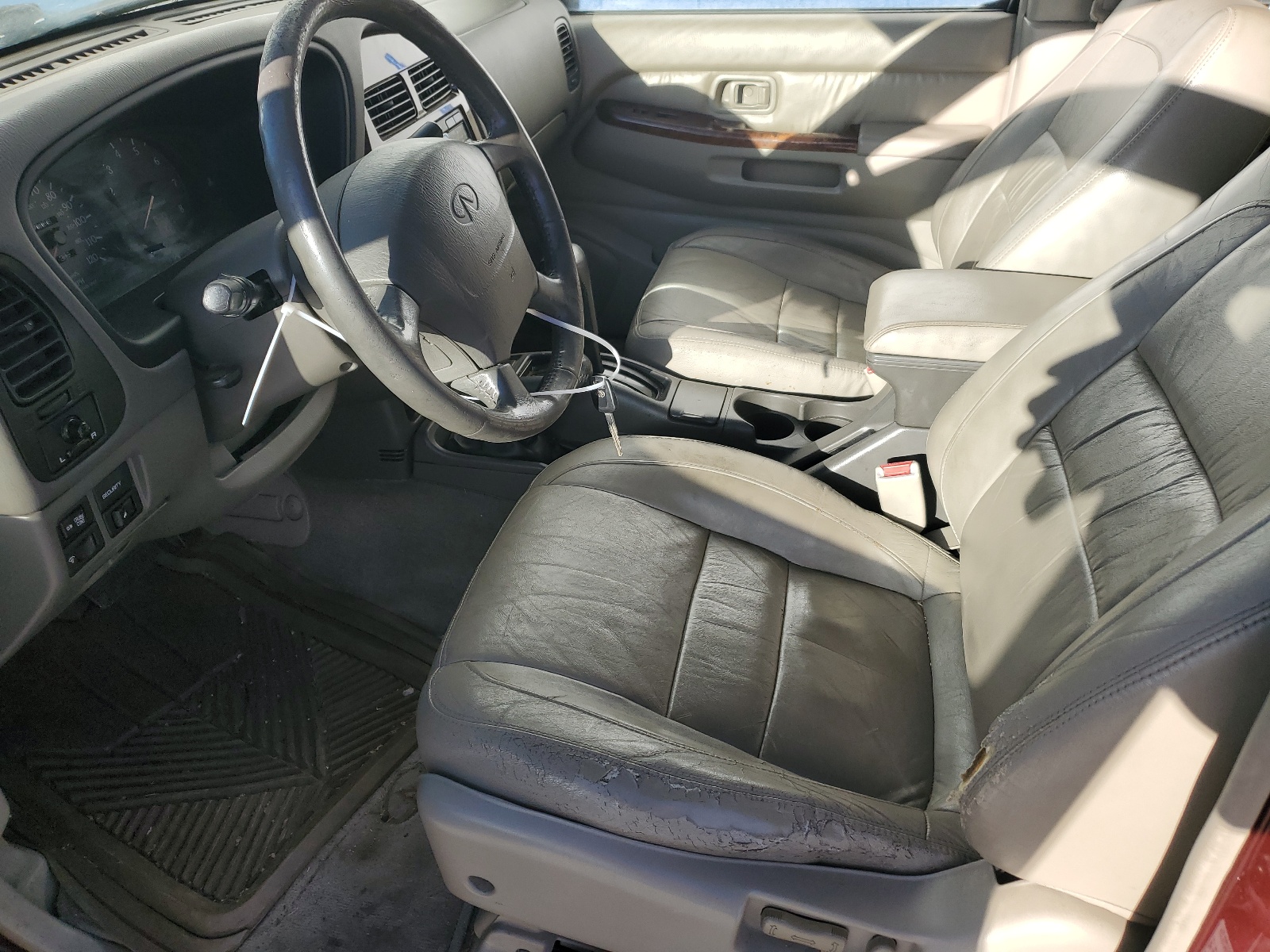 JNRAR05Y8VW006786 1997 Infiniti Qx4