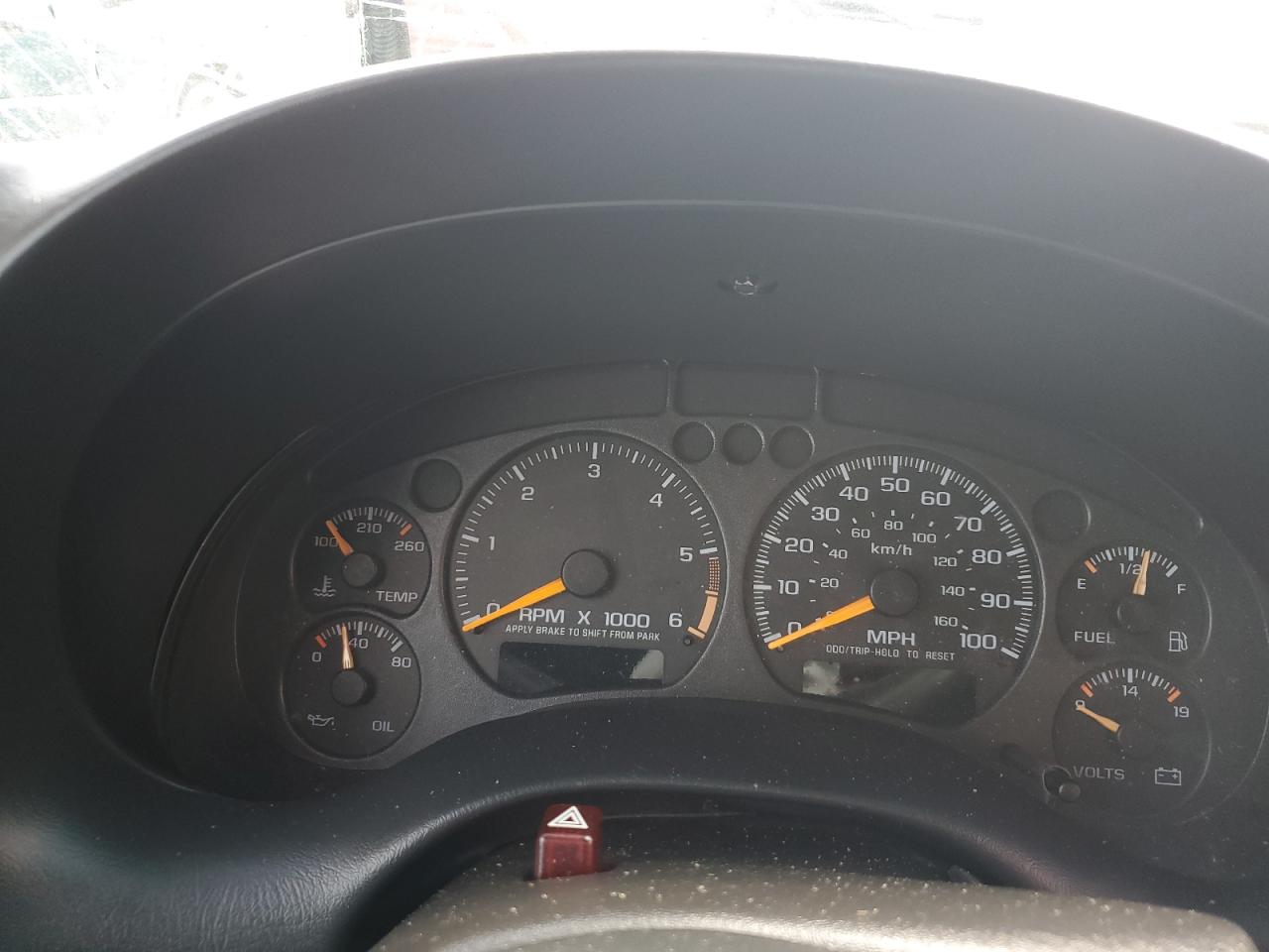 2000 Chevrolet S-10 Pickup - Image 9