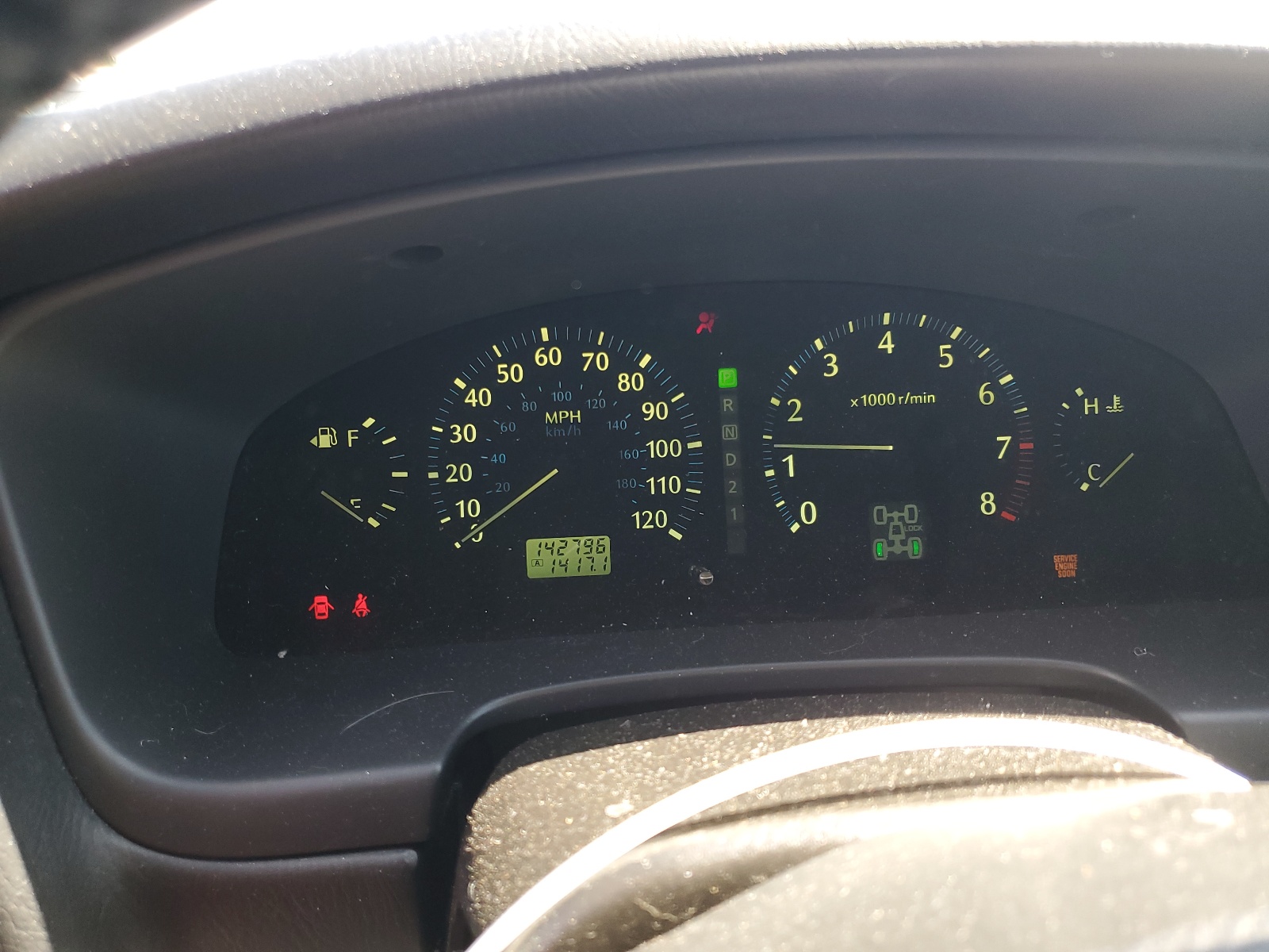 JNRDR09Y72W259374 2002 Infiniti Qx4