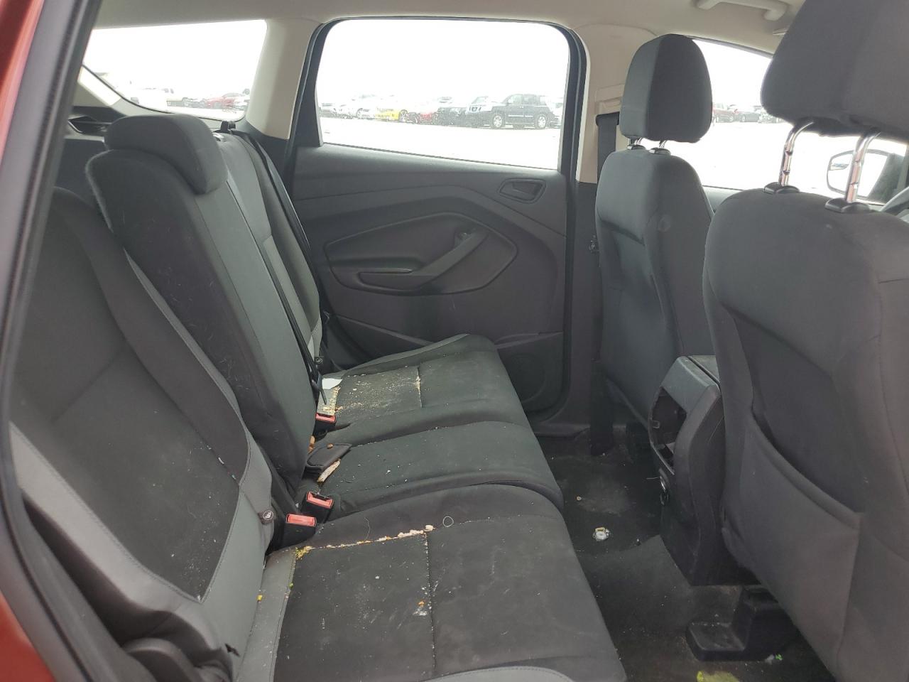 2015 Ford Escape S VIN: 1FMCU0F7XFUA06262 Lot: 66964954