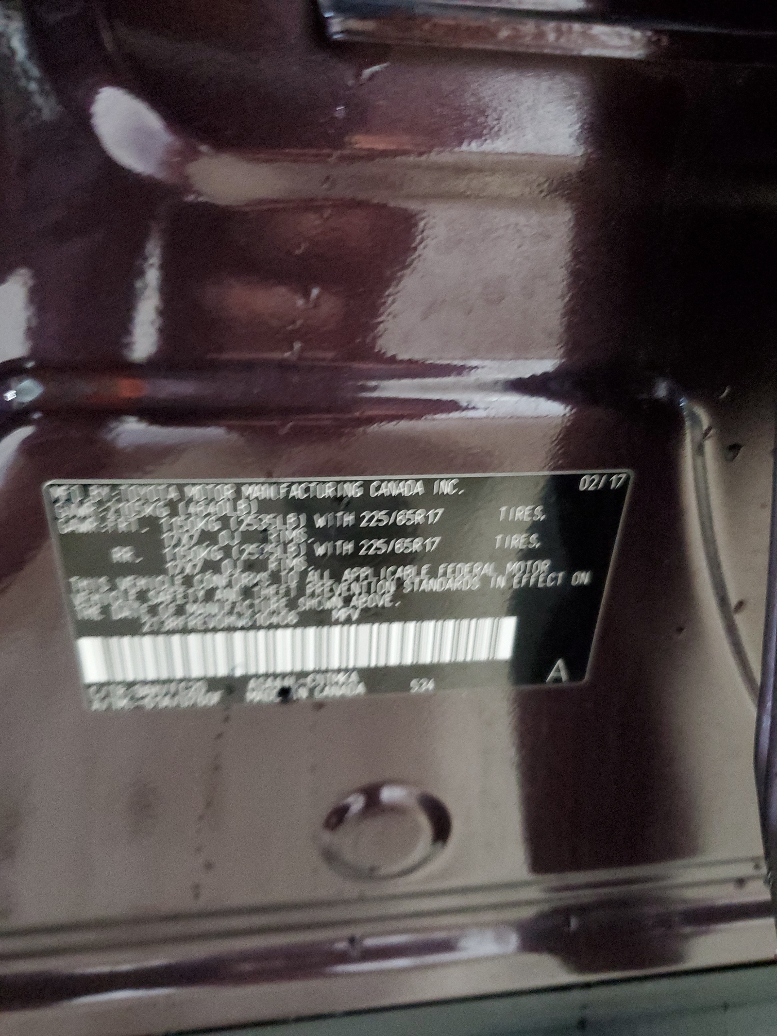 2T3RFREV0HW610406 2017 Toyota Rav4 Xle