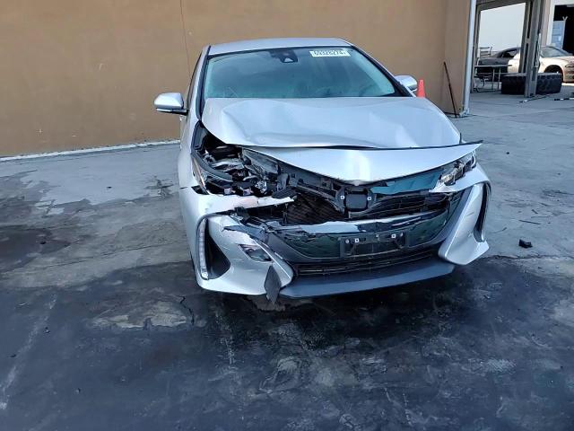 2018 Toyota Prius Prime VIN: JTDKARFP5J3076926 Lot: 69328274