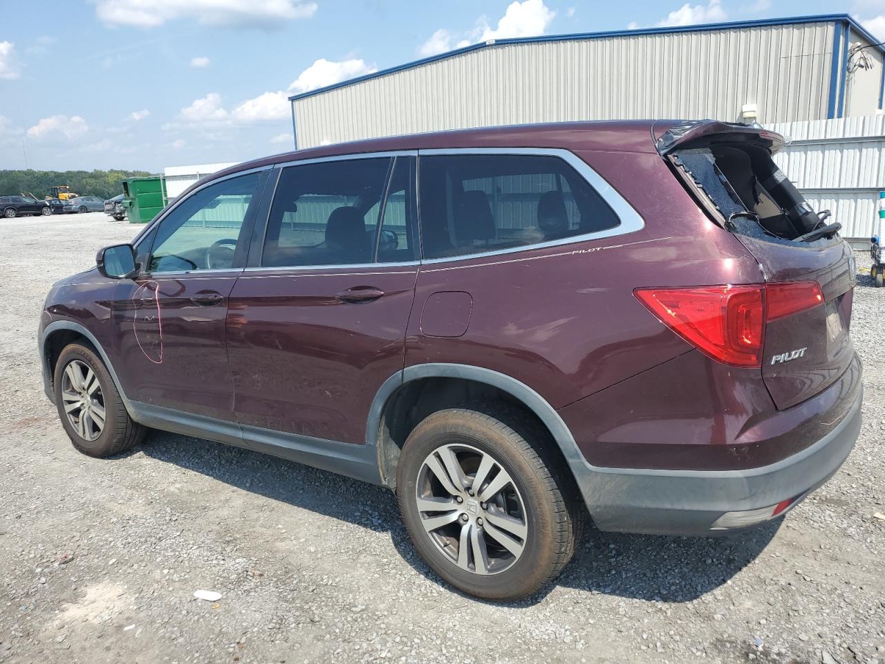 5FNYF6H41HB063472 2017 HONDA PILOT - Image 2