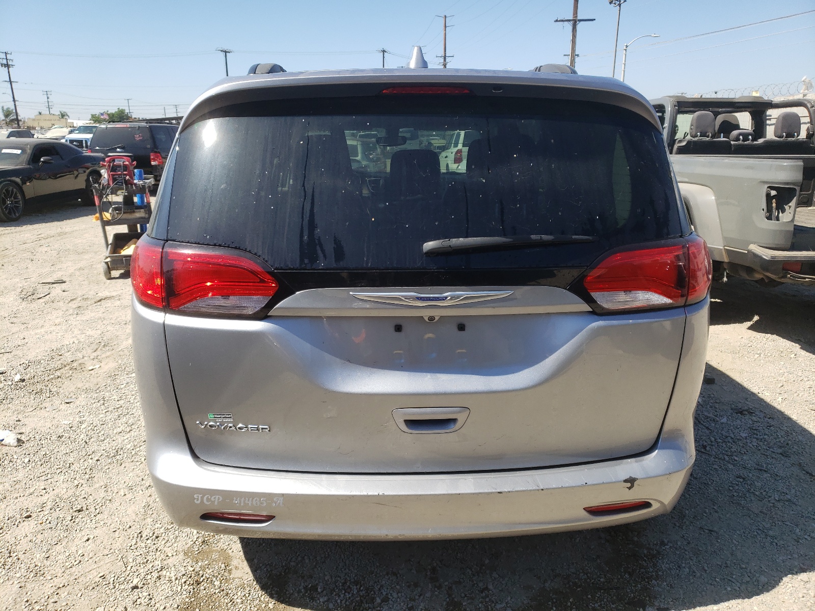 2C4RC1DG4LR157665 2020 Chrysler Voyager Lxi