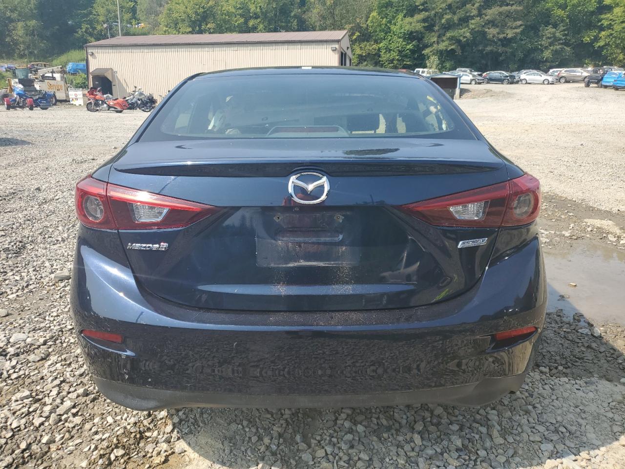 2018 Mazda 3 - Image 6