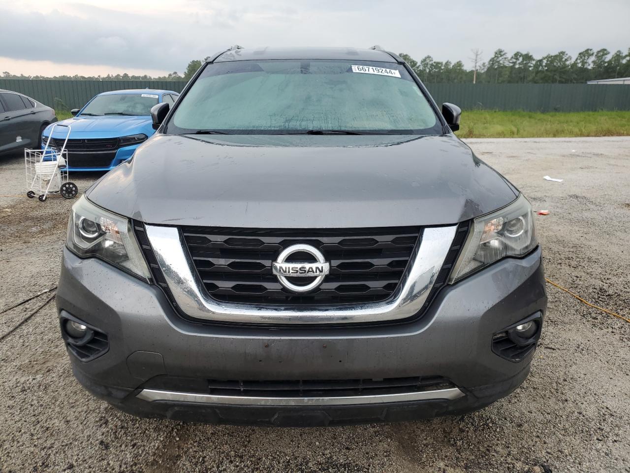 VIN 5N1DR2MN2HC640550 2017 NISSAN PATHFINDER no.5