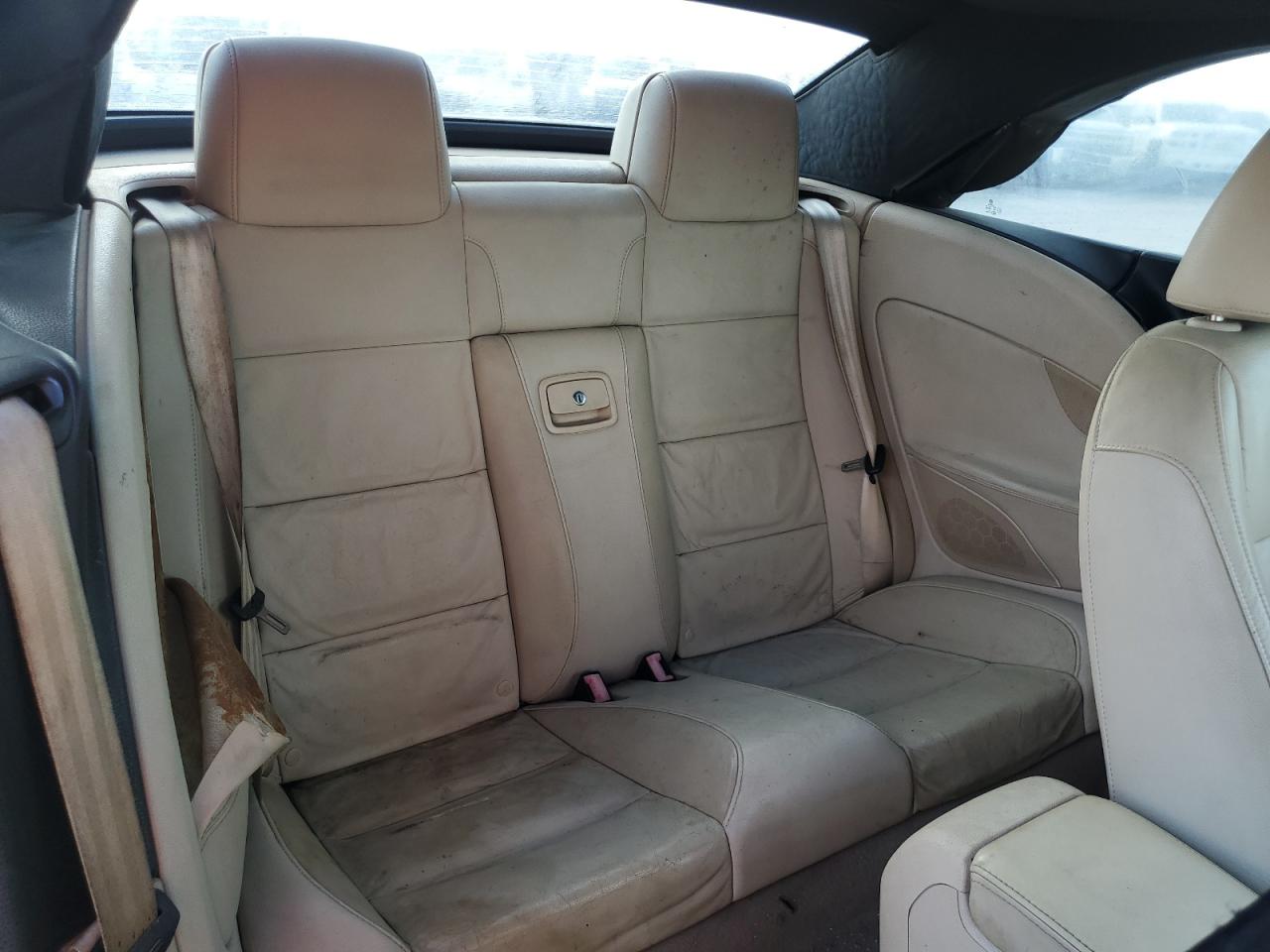 2007 Volkswagen Eos 2.0T Luxury VIN: WVWFA71F87V011716 Lot: 68946314