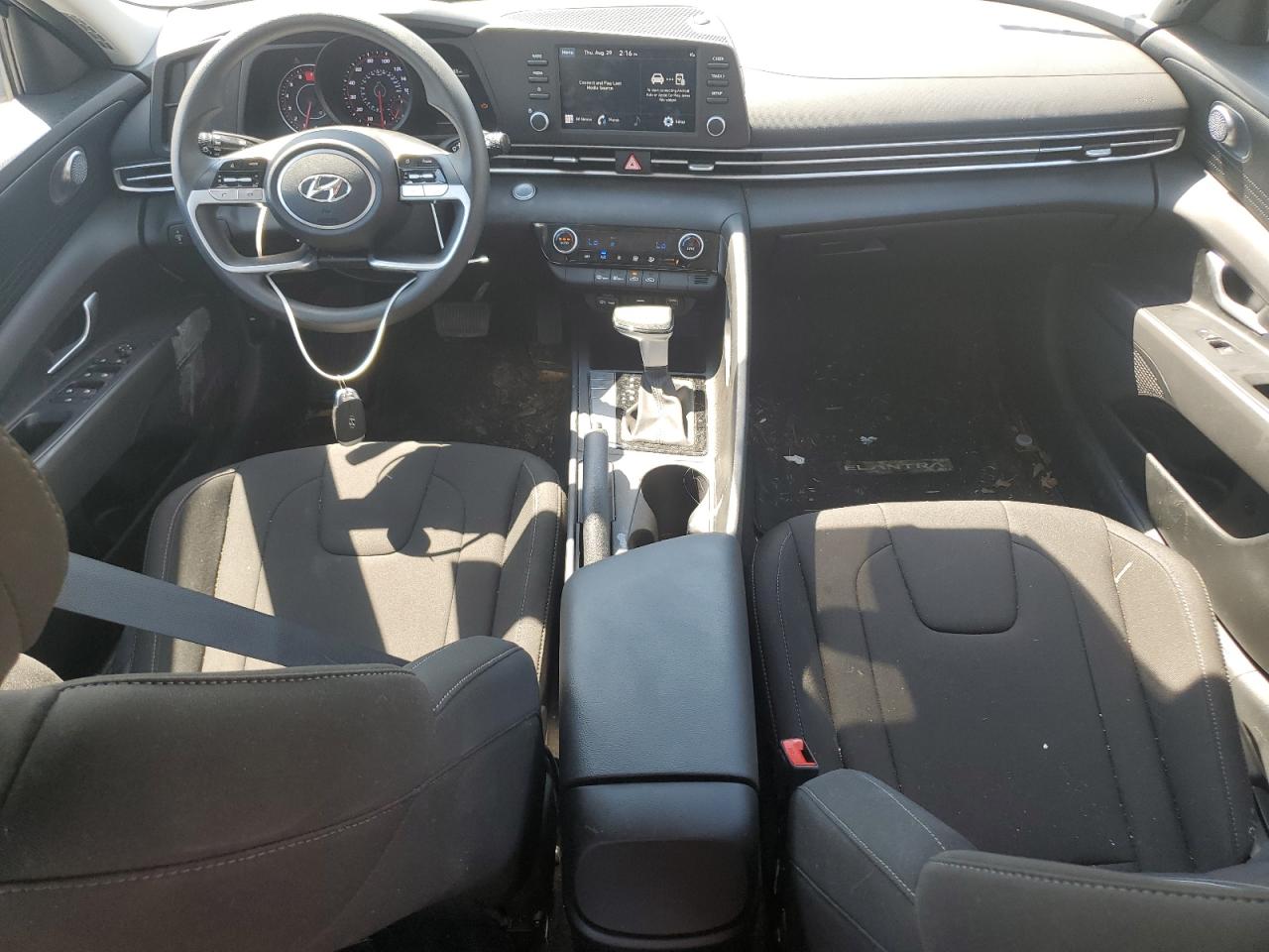 2023 Hyundai Elantra - Image 8