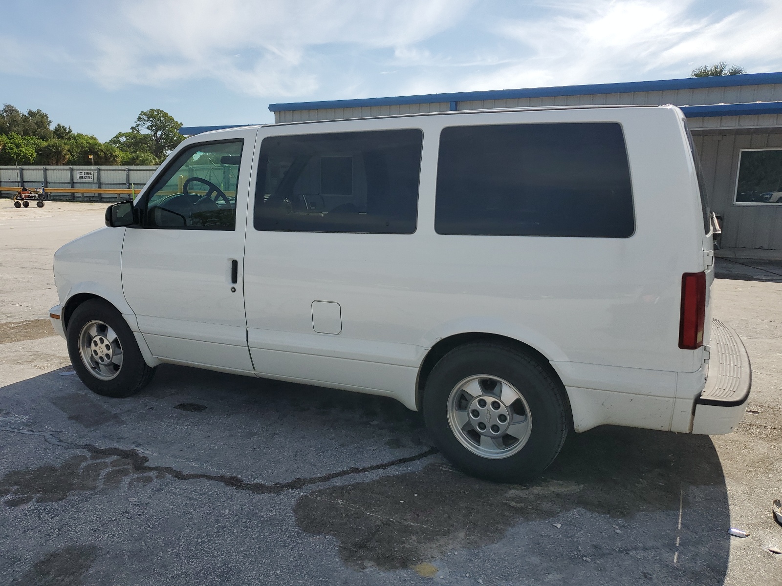 1GNDM19X13B104136 2003 Chevrolet Astro