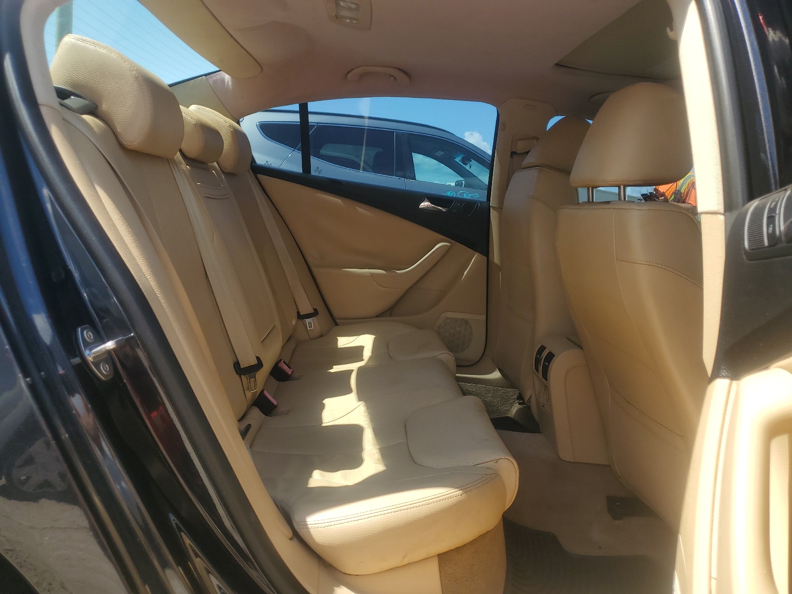 WVWBU73C47P118047 2007 Volkswagen Passat 3.6L 4Motion