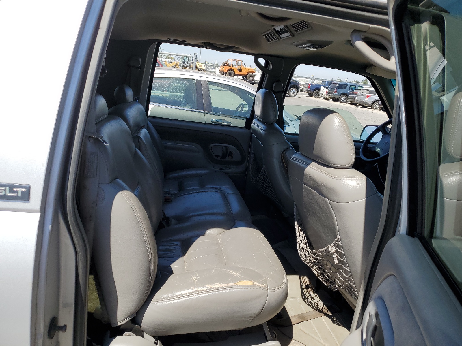 1GKEC16R1VJ728666 1997 GMC Suburban C1500