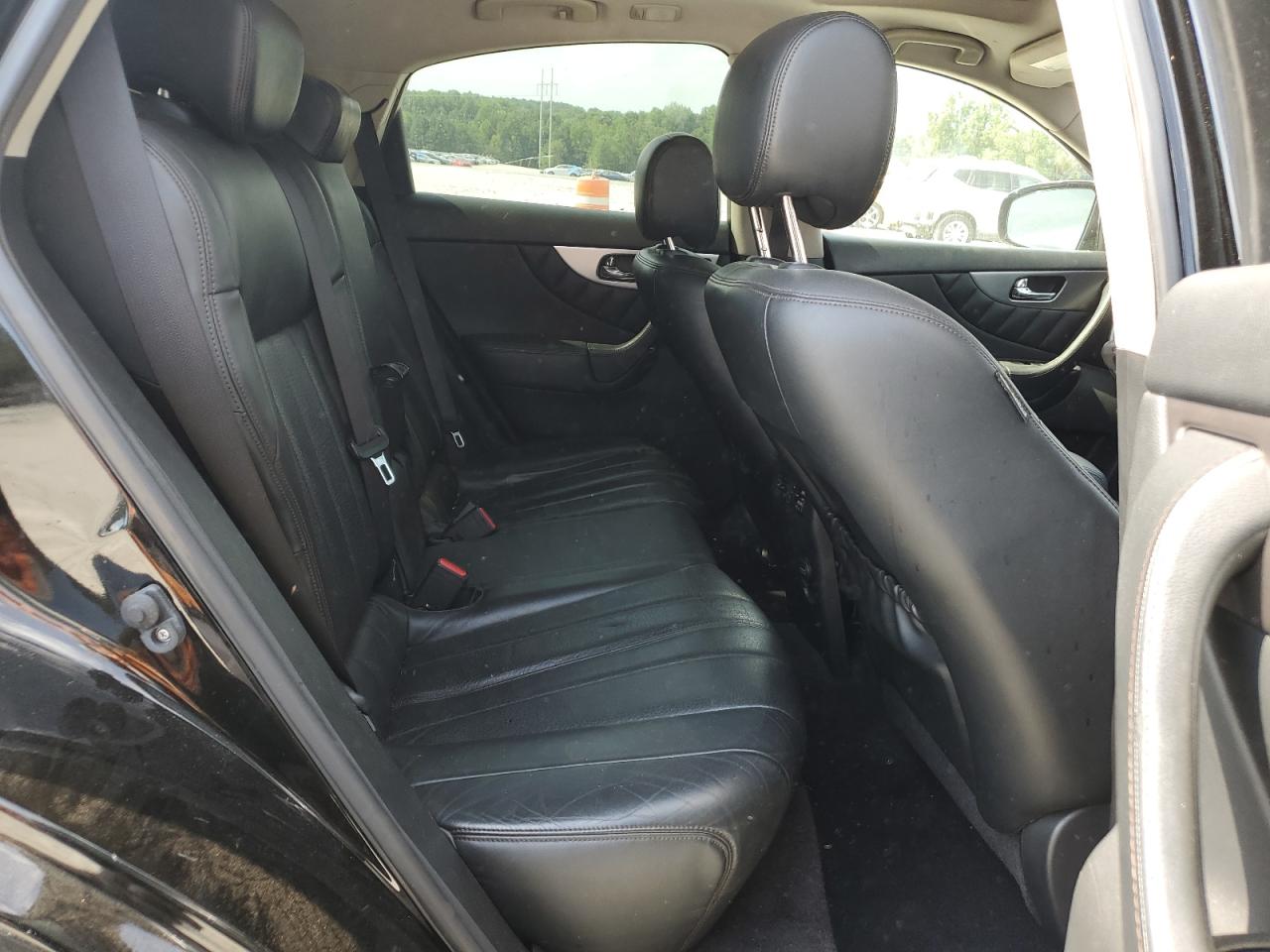 JN8CS1MU2GM670585 2016 Infiniti Qx70