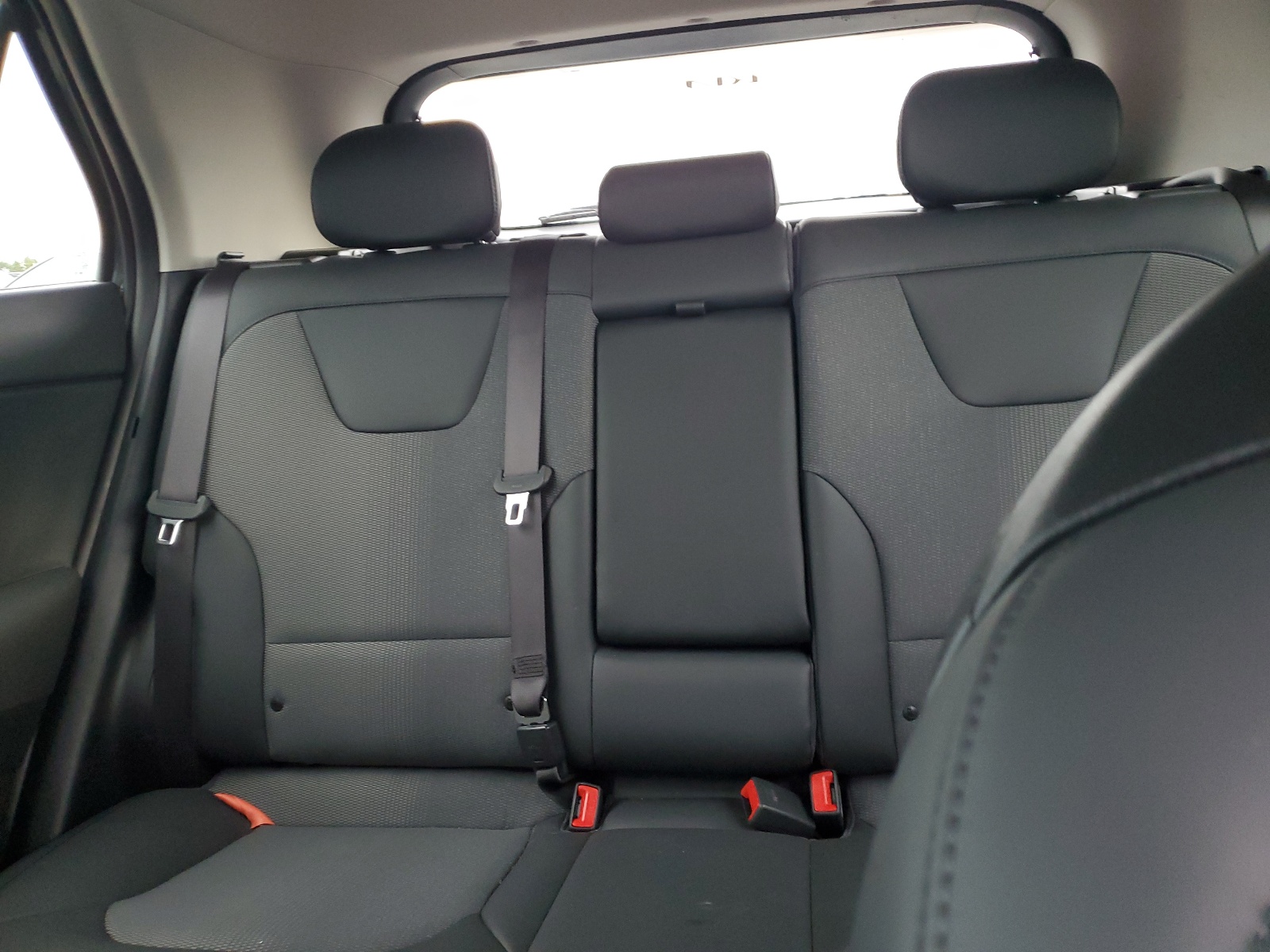 Фото: KNDCR3LE0R5148807 - 10