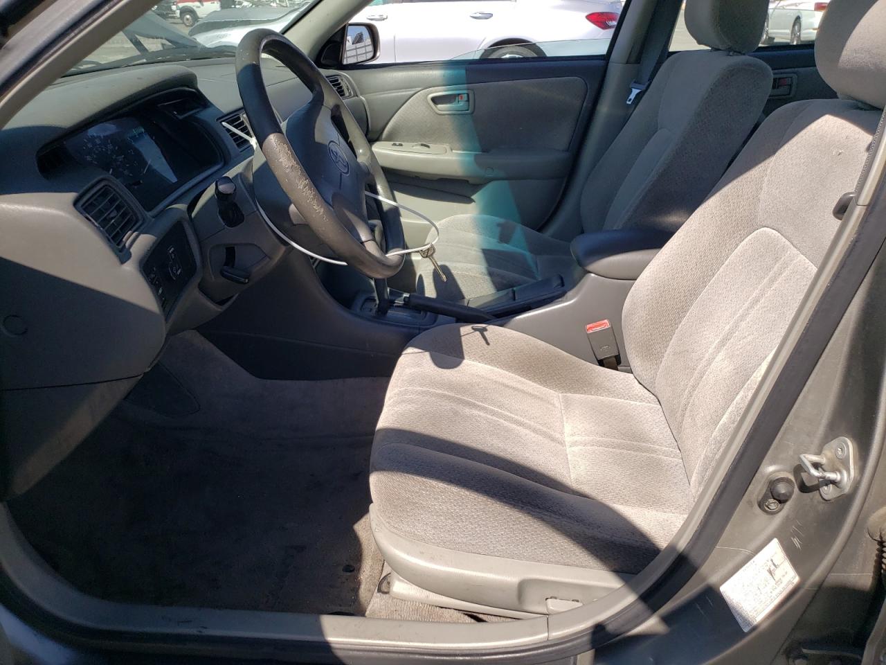 2000 Toyota Camry Ce VIN: JT2BG22K9Y0500810 Lot: 66672164