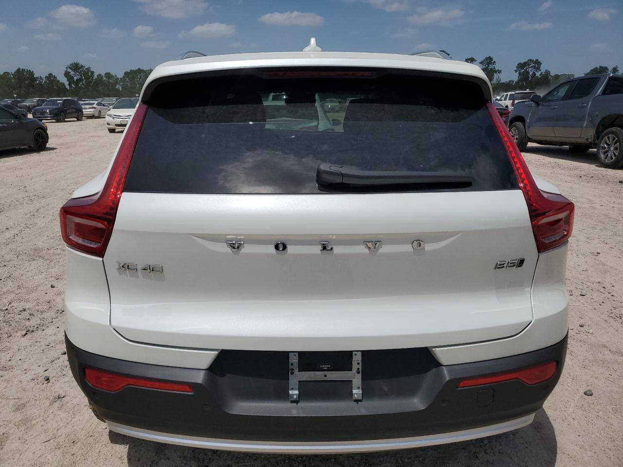 2023 Volvo Xc40 Plus VIN: YV4L12UEXP2086022 Lot: 65774984