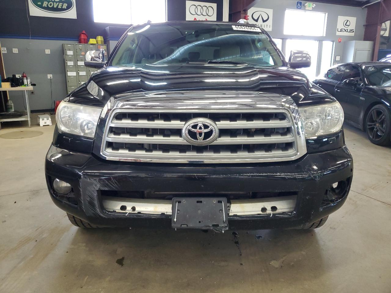 2011 Toyota Sequoia Limited VIN: 5TDJY5G14BS046018 Lot: 65826964