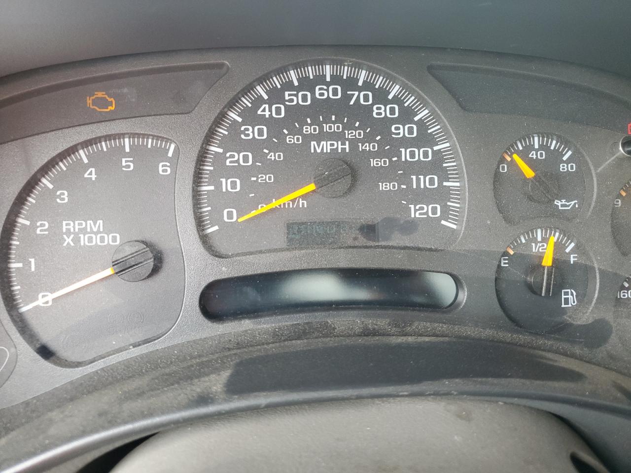 2004 Chevrolet Silverado C1500 VIN: 1GCEC14T44Z215715 Lot: 83760674