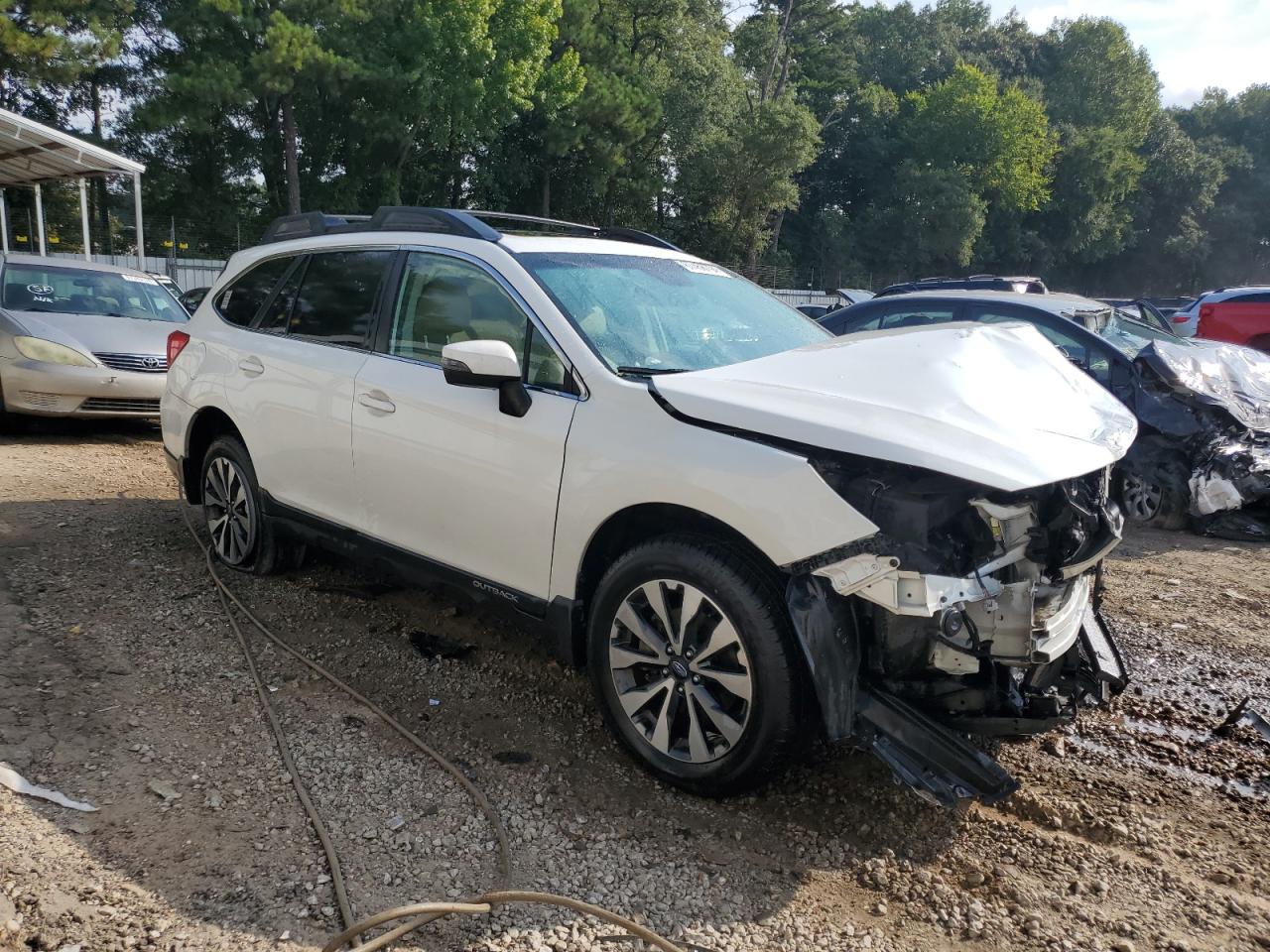 2015 Subaru Outback - Image 4