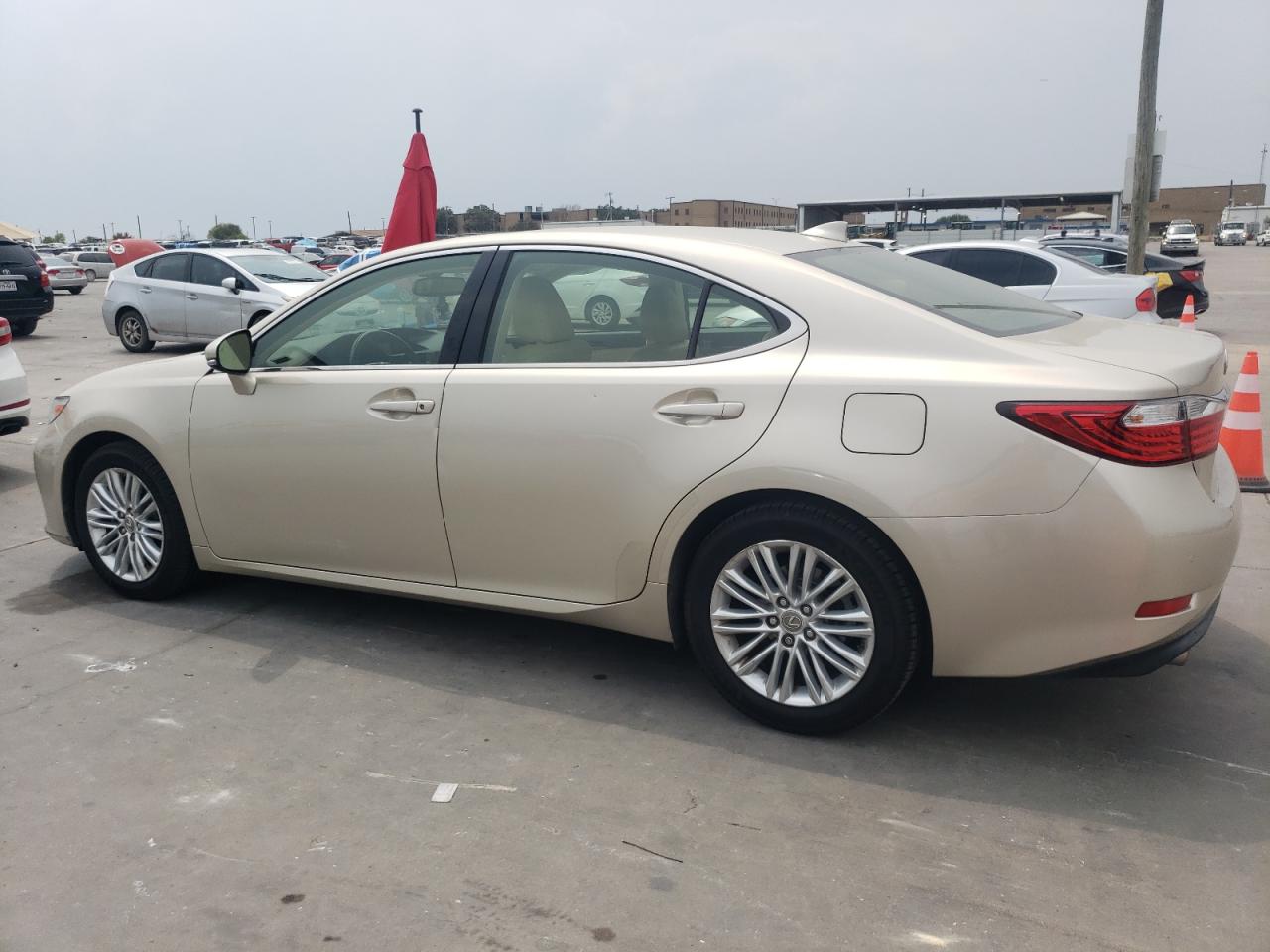 JTHBK1GG7F2165177 2015 LEXUS ES - Image 2