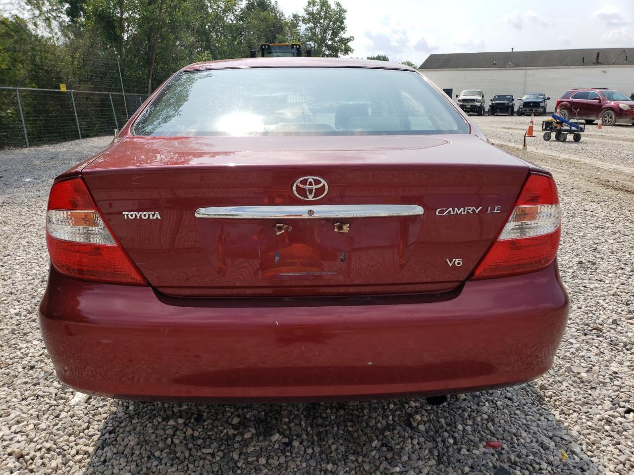 2003 Toyota Camry Le VIN: 4T1BF32K33U052738 Lot: 65818694