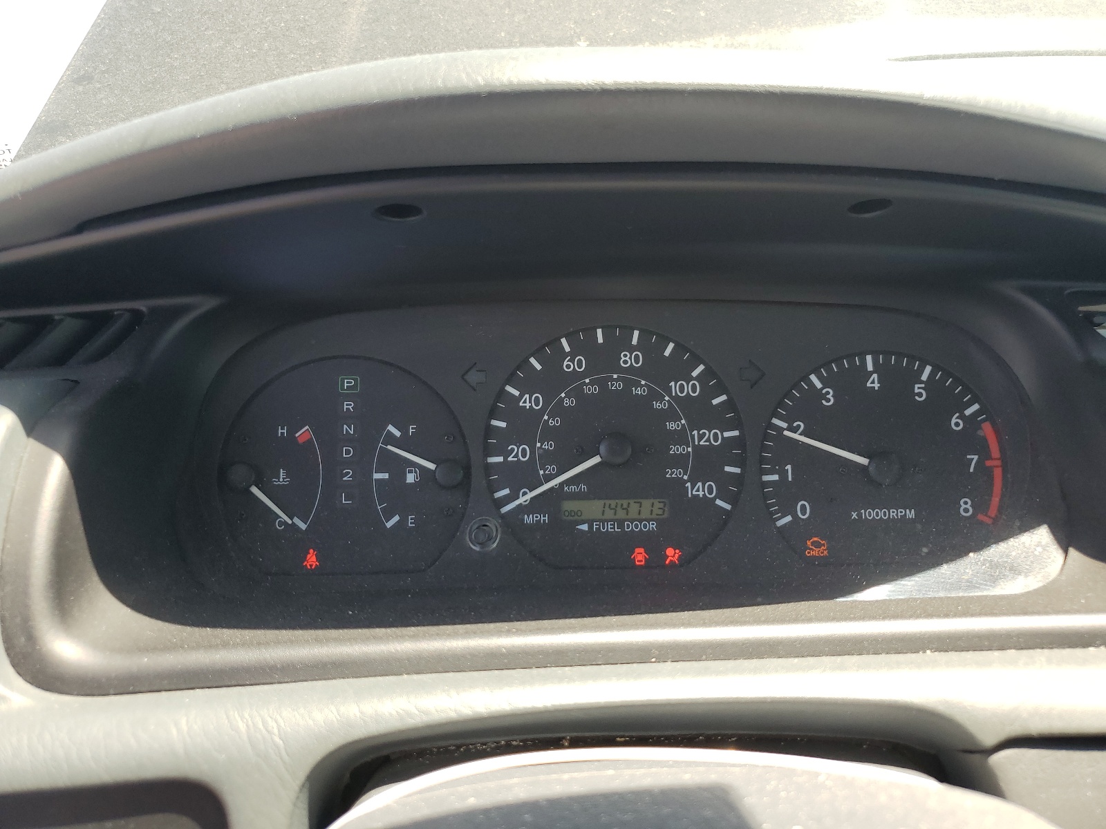 4T1BF28K5YU095826 2000 Toyota Camry Le