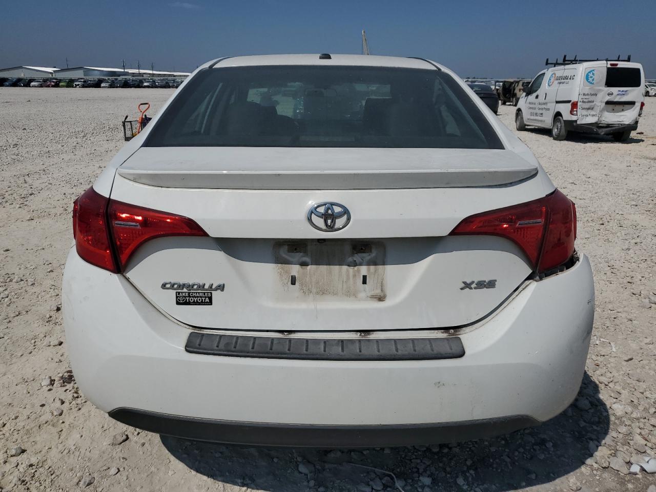 2017 Toyota Corolla L VIN: 5YFBURHE3HP613054 Lot: 68181854