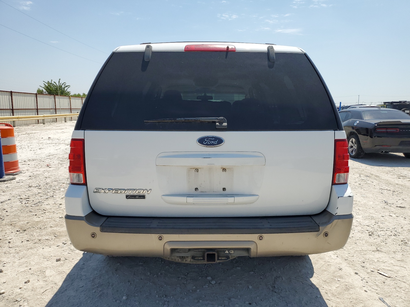 1FMPU17L24LA34661 2004 Ford Expedition Eddie Bauer