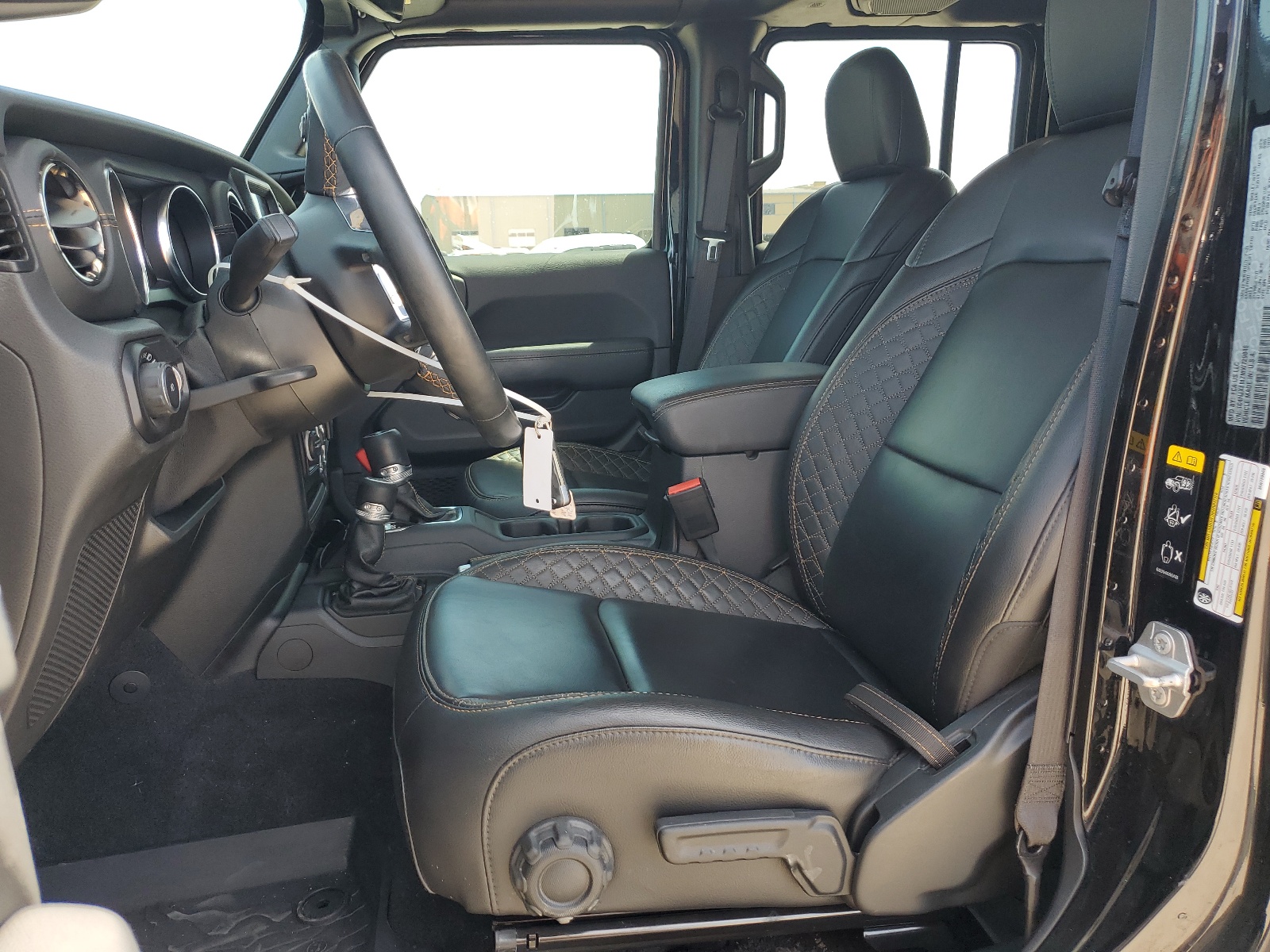 1C4HJXEM7MW729846 2021 Jeep Wrangler Unlimited Sahara