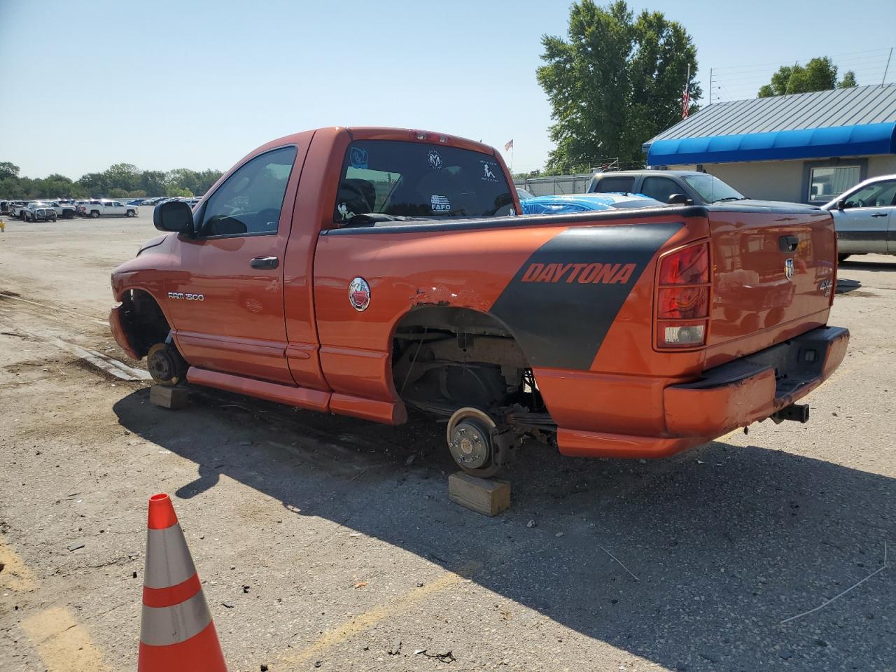 2005 Dodge RAM - Image 2