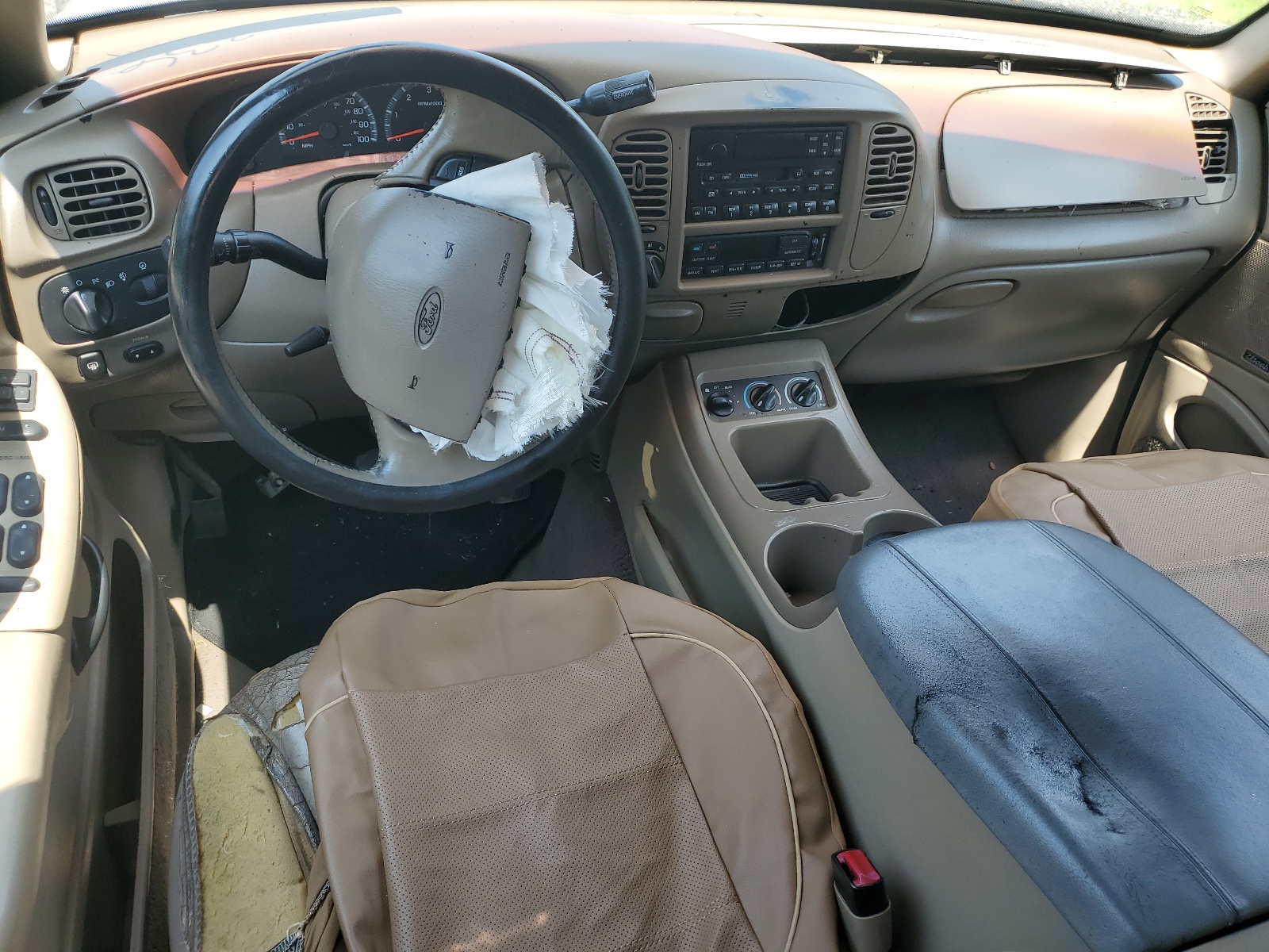 1FMPU18LXYLB49870 2000 Ford Expedition Eddie Bauer